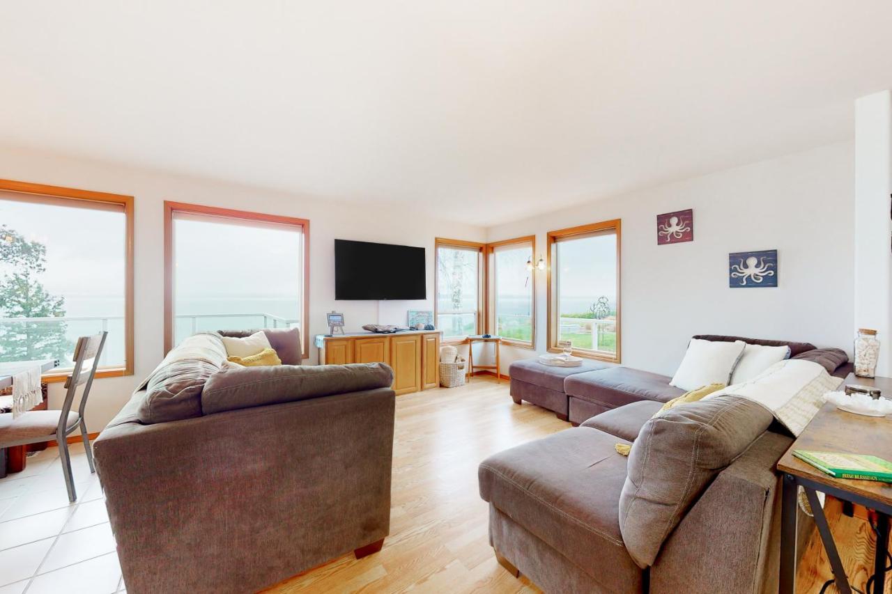 Villa Camano Waterfront Delight Exterior foto