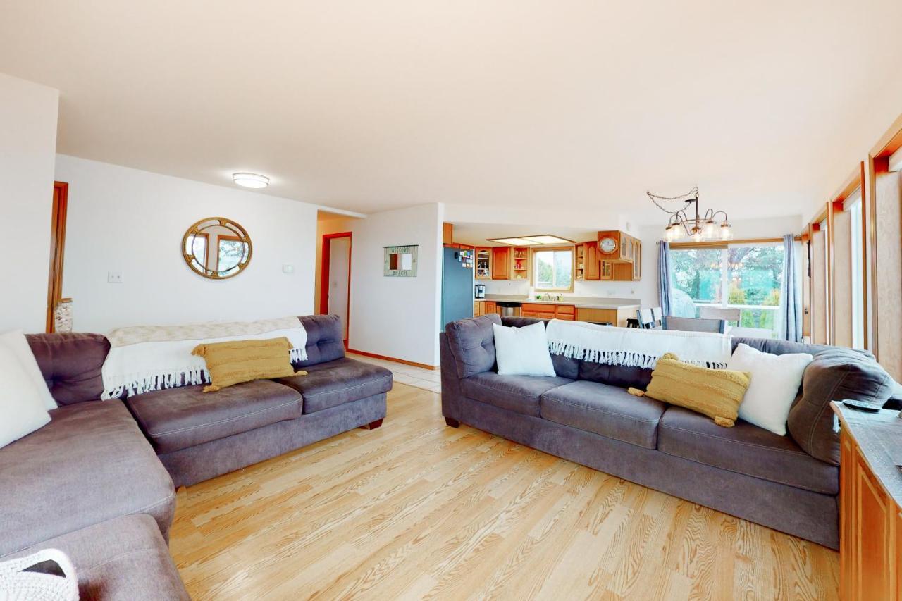 Villa Camano Waterfront Delight Exterior foto